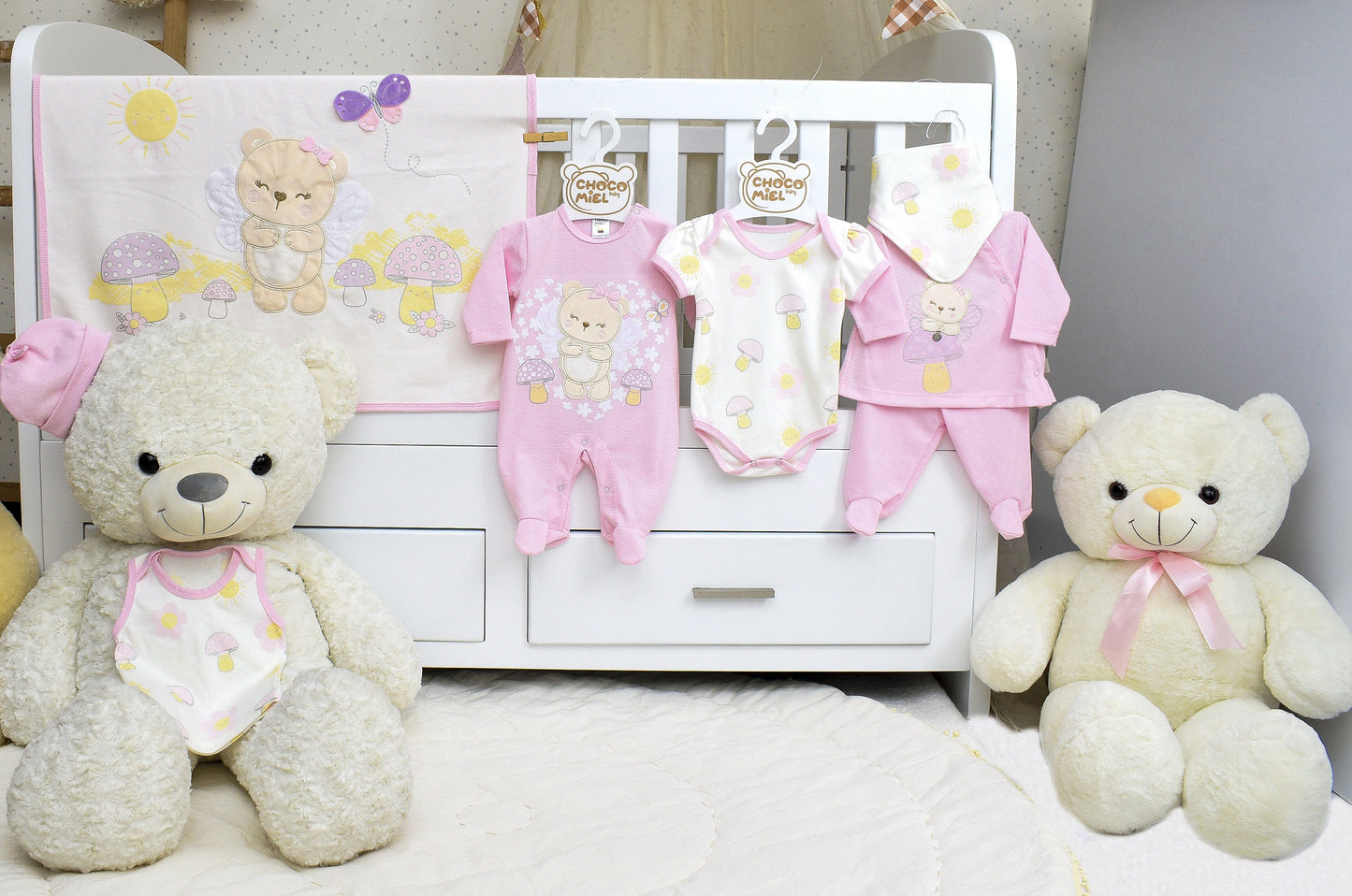 Primer día osita Baby ángel niña