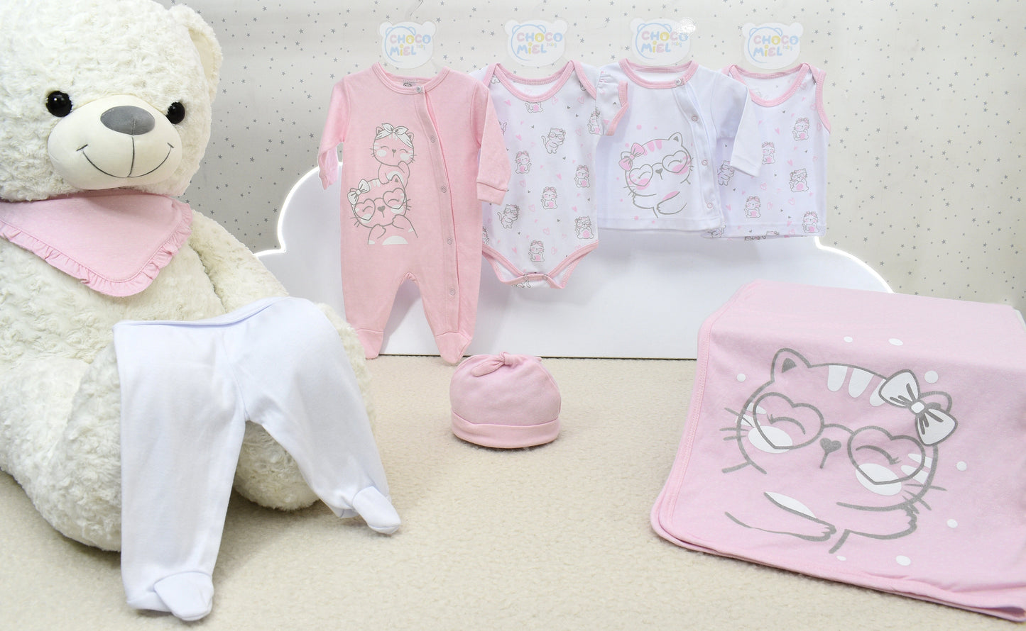 Primer dia Gatitas Ibericas Niña